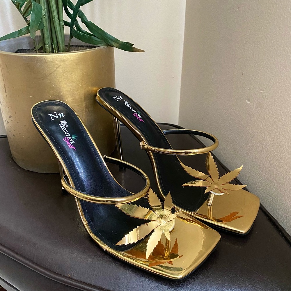 Nicolette Nichelle $ZaZa Slip on Heel